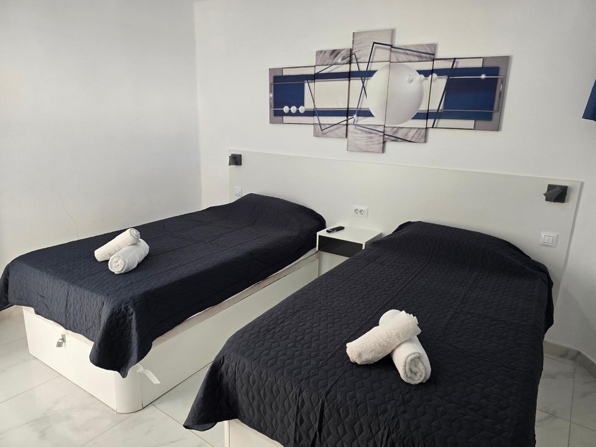 Aqua Sun Los Geranios By Helloapartments Costa Adeje  Bagian luar foto