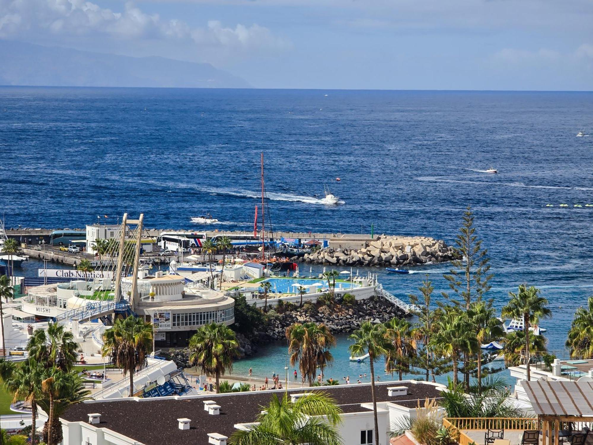 Aqua Sun Los Geranios By Helloapartments Costa Adeje  Bagian luar foto