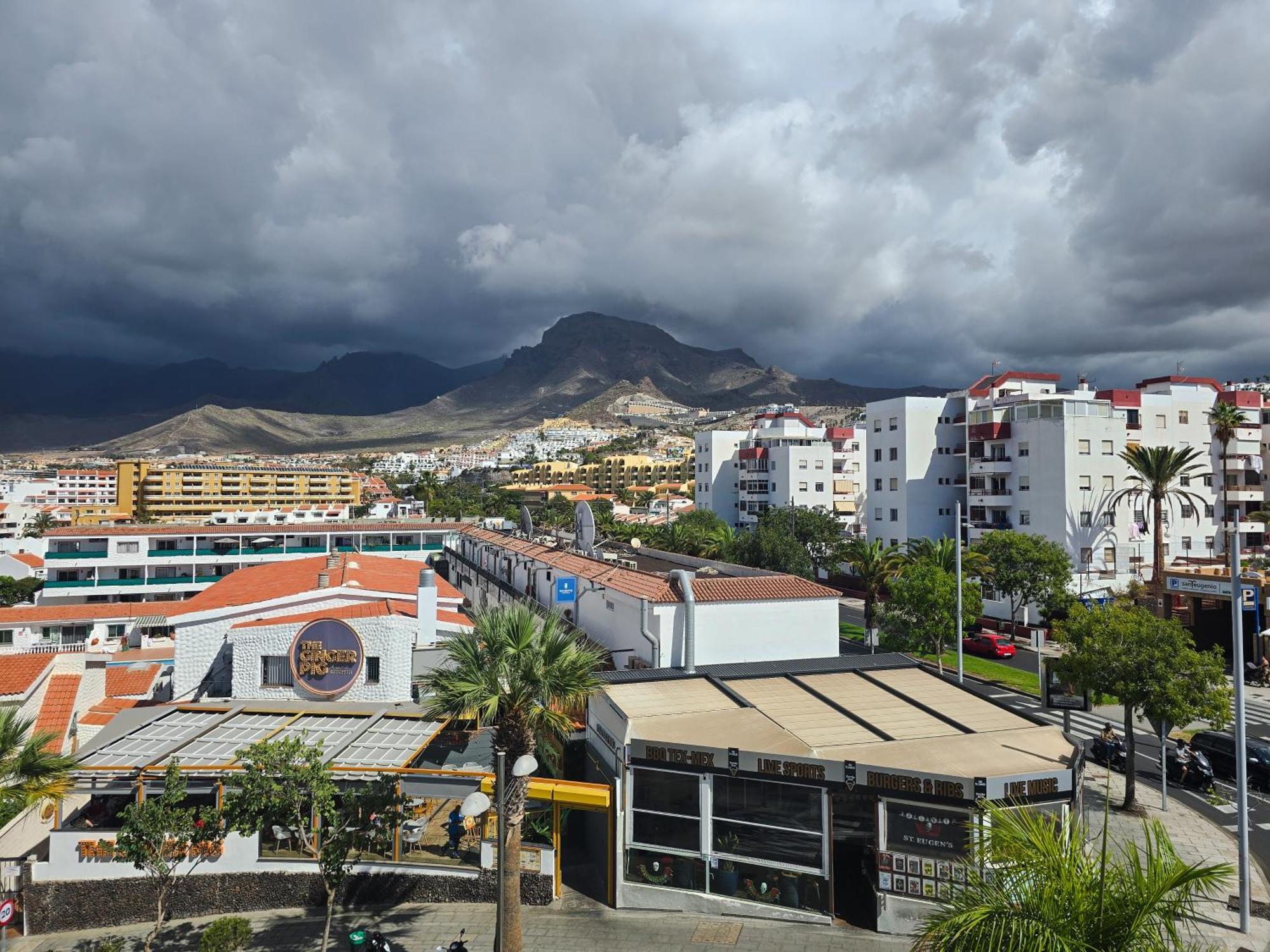 Aqua Sun Los Geranios By Helloapartments Costa Adeje  Bagian luar foto